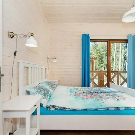 Comfortable No 4 , Summer Pool