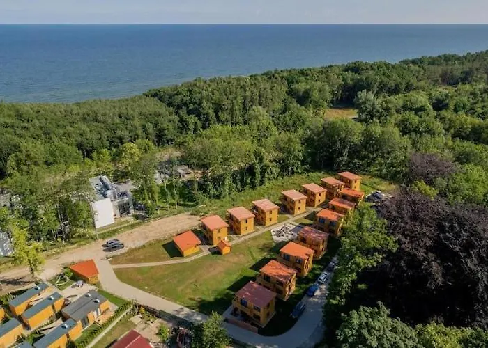 Comfortable No 4 , Summer Pool *