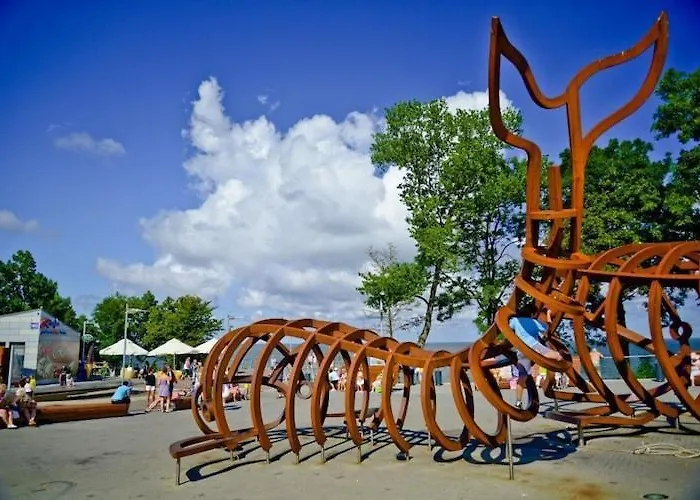 Comfortable No 4 , Summer Pool * レバル