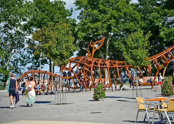 Comfortable No 4 , Summer Pool * レバル