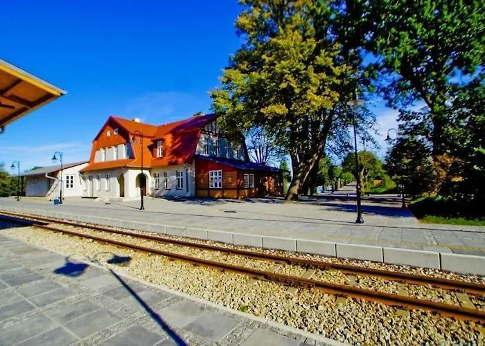 Comfortable No 4 , Summer Pool 別荘 レバル